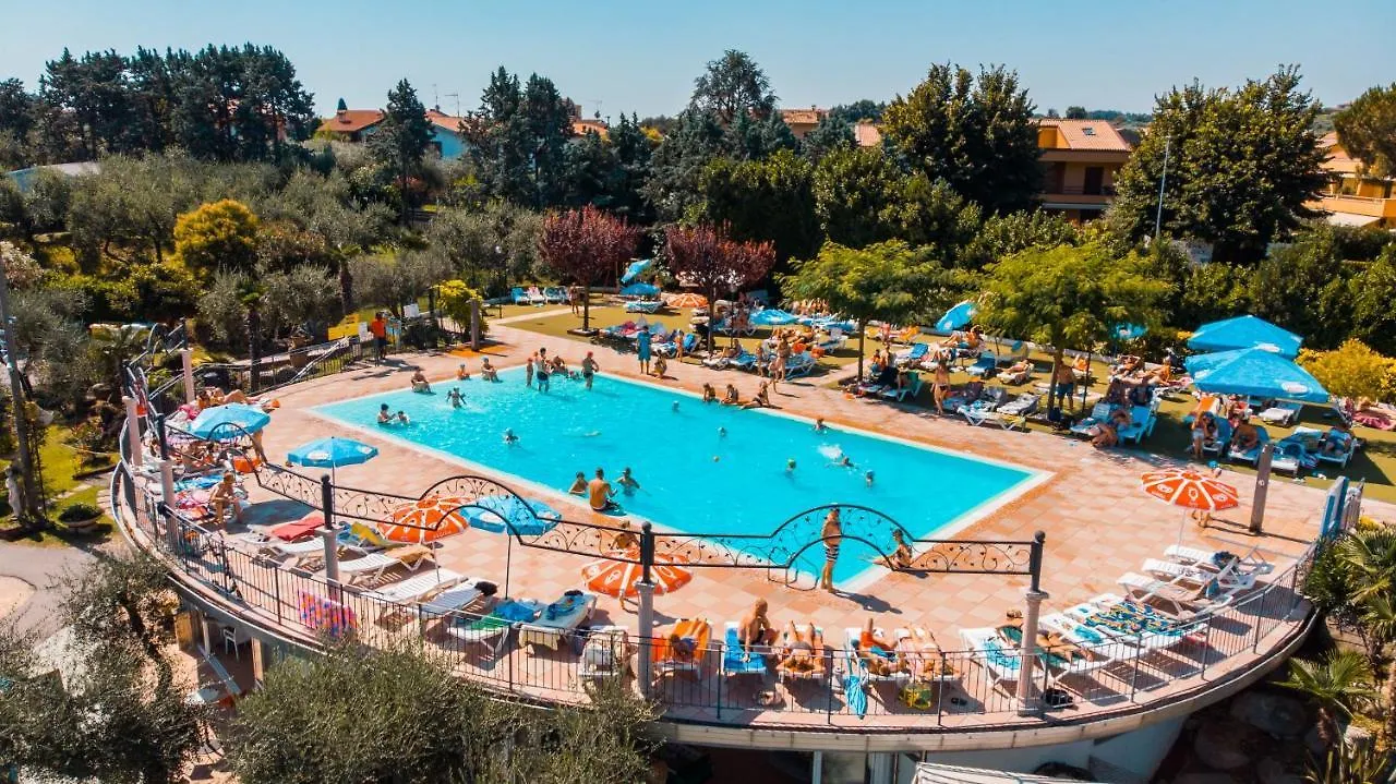 Villaggio Turistico Internazionale Eden San Felice del Benaco Włochy