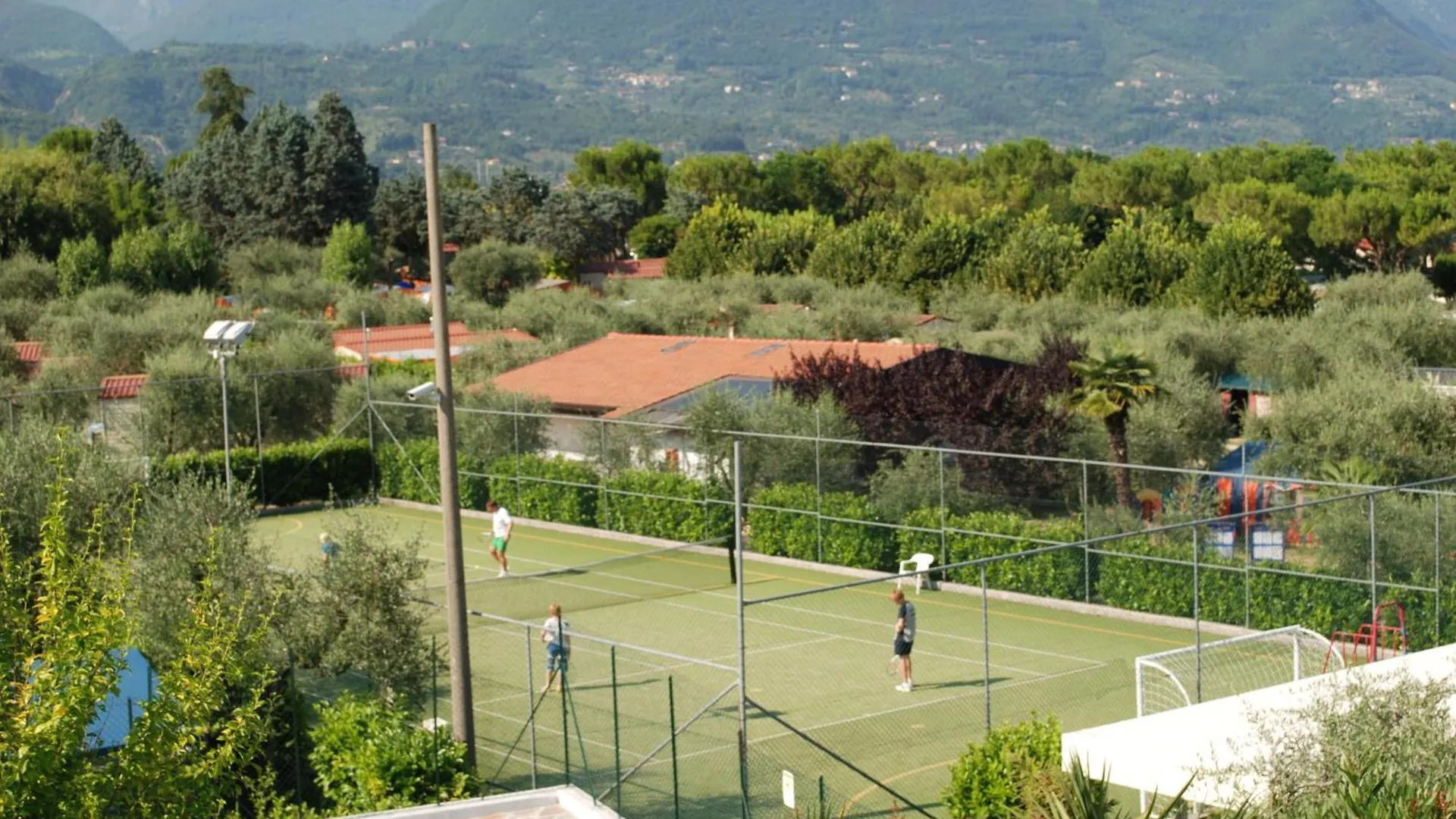 Villaggio Turistico Internazionale Eden San Felice del Benaco 4*,  Włochy