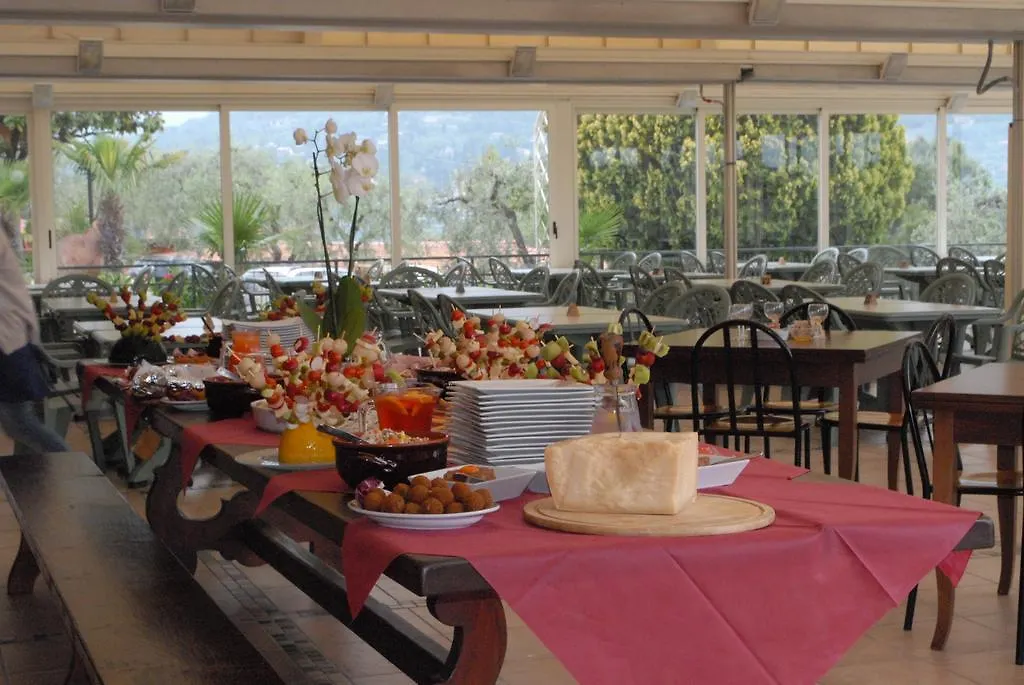 Villaggio Turistico Internazionale Eden San Felice del Benaco Italy