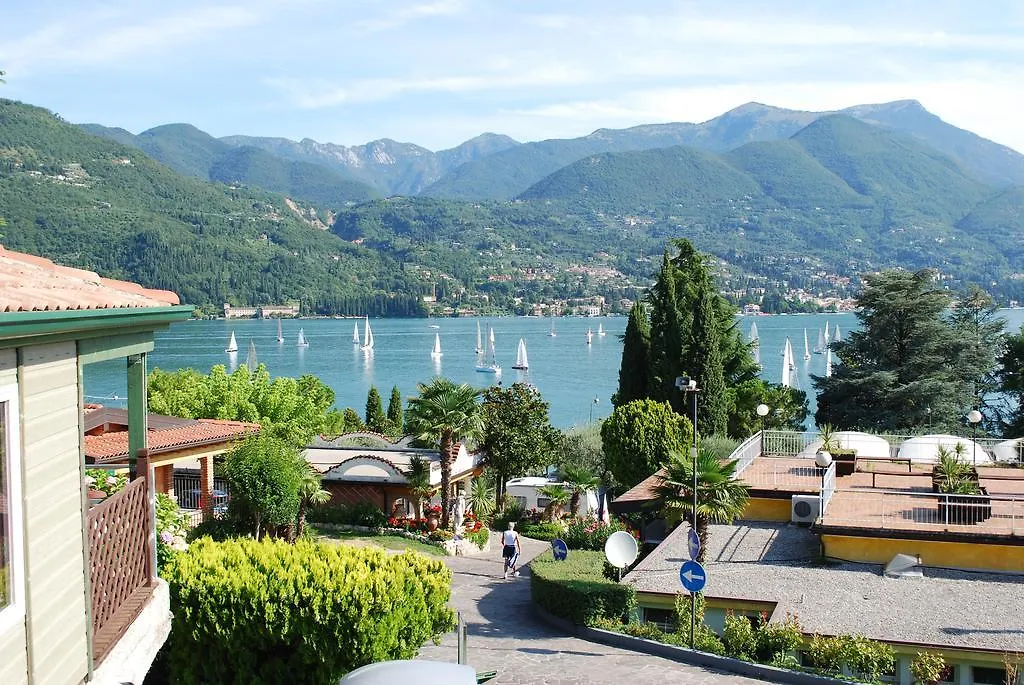 Villaggio Turistico Internazionale Eden San Felice del Benaco 4*,