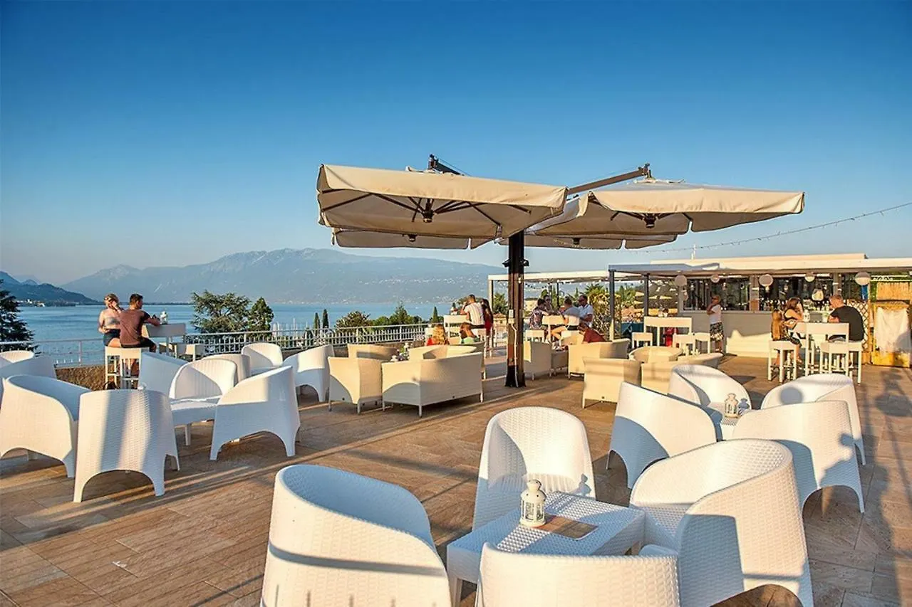 Villaggio Turistico Internazionale Eden San Felice del Benaco Holiday park